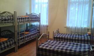 Гостевой дом Lemon Family GuestHouse Тбилиси Кровать в общем 6-местном номере для мужчин и женщин-10